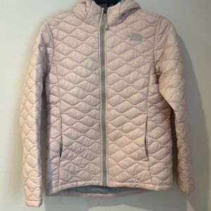 North Face Pink Lightweight Puffer Jacket